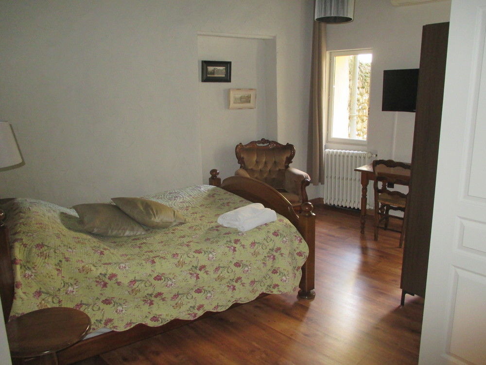 Hotel Saint Florent Orange  Ngoại thất bức ảnh